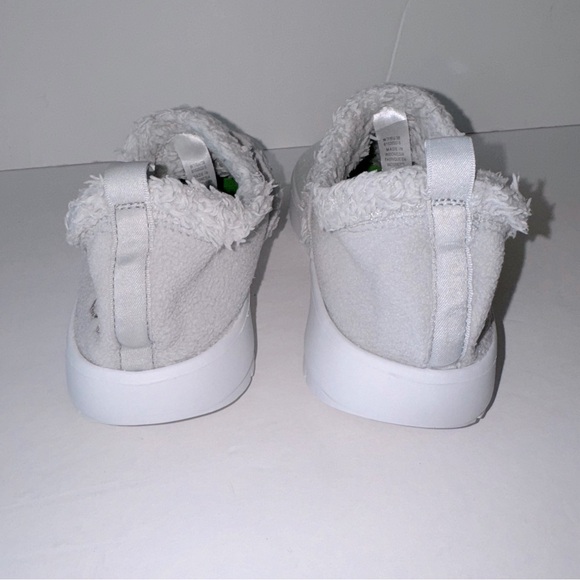 OOFOS womens 7 oocoozie low shoe in light gray SOFT stretchy fleece Arch support - Picture 9 of 14